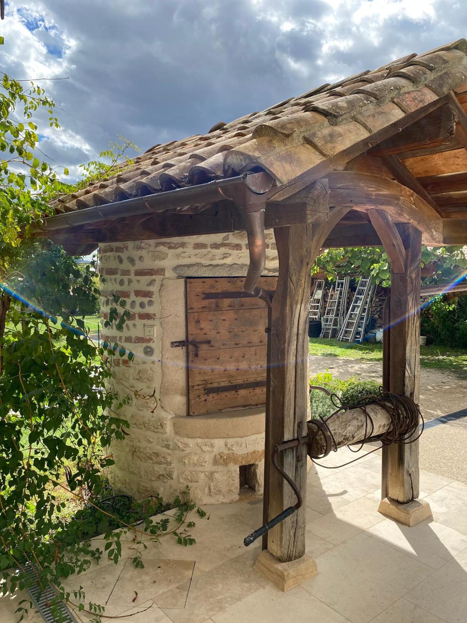 Le Relais De La Godasse Reyrieux Екстериор снимка